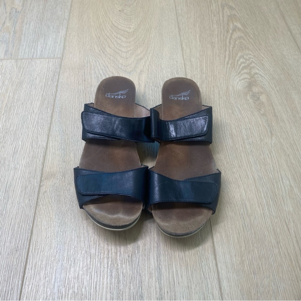 Dansko Vienna black leather sandals orthopedic
